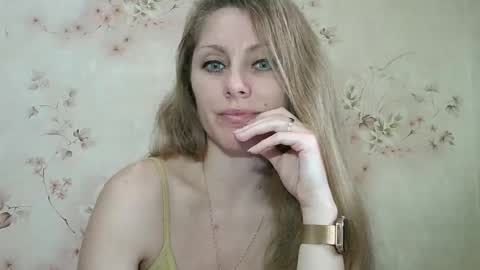 roxyfox18x01 online show from 12.14.25