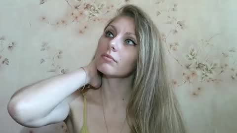 roxyfox18x01 online show from 04.05.26