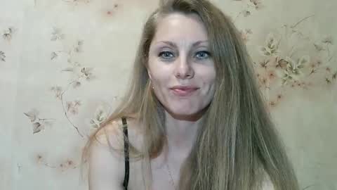roxyfox18x01 online show from 04.27.26