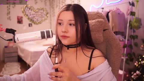 Snapshot of roxysuh chatting on 02.09.26 roxysuh online show from 02.09.26