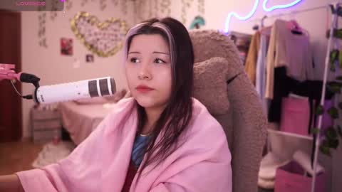 Snapshot of roxysuh chatting on 03.02.26 roxysuh online show from 03.02.26