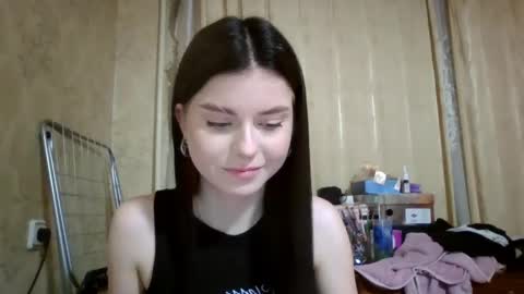 Snapshot of royalvelour chatting on 06.03.26 royalvelour online show from 06.03.26