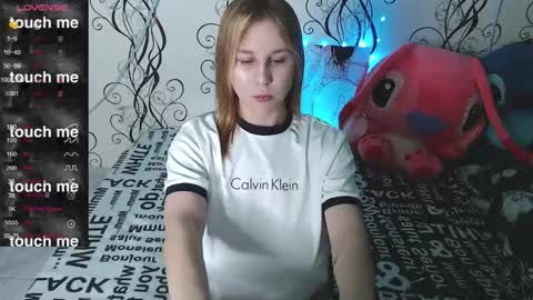 angela online show from 10.25.25