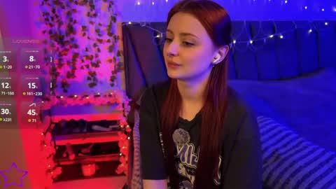 Snapshot of rozierose chatting on 05.01.26 Rose online show from 05.01.26