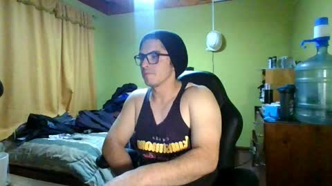 Snapshot of rpaulo25 chatting on 05.12.26 rpaulo25 online show from 05.12.26