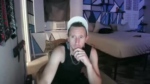 rtwood2577855654 online show from 04.25.26