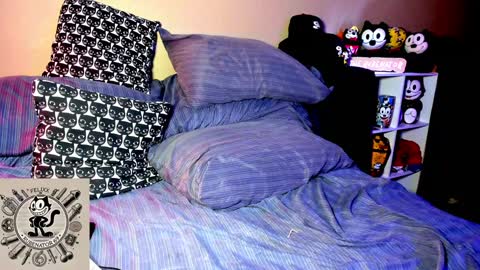 Snapshot of rubenator69 chatting on 01.17.25 Ruben online show from 01.17.25