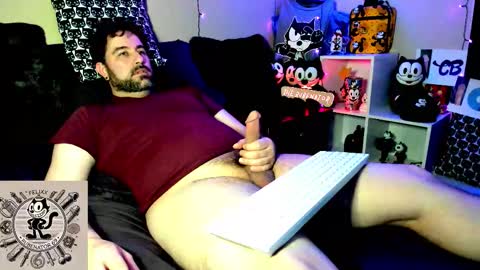 Snapshot of rubenator69 chatting on 11.22.25 Ruben online show from 11.22.25