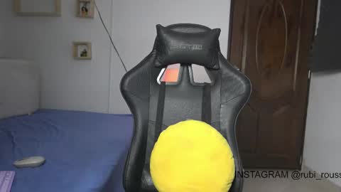 rubi rouss  instagran and X or tw  FAV VIBES11  9 33  101 moan and explode my balls online show from 10.20.25