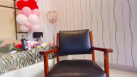 Snapshot of rubybonnet_ chatting on 02.26.25 Ruby bonnet online show from 02.26.25