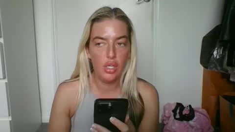 Snapshot of rubyredxxxoxxx chatting on 12.26.24 rubyredxxxoxxx online show from 12.26.24