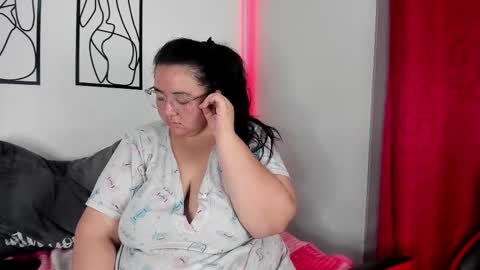 Snapshot of rubyy_24 chatting on 11.17.25 I am Ruby online show from 11.17.25