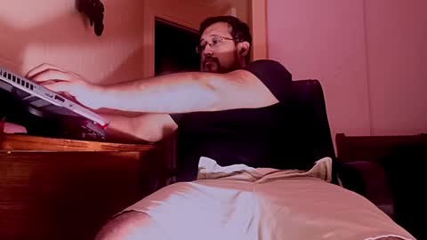 Snapshot of ruck_31 chatting on 01.12.25 Ruck online show from 01.12.25