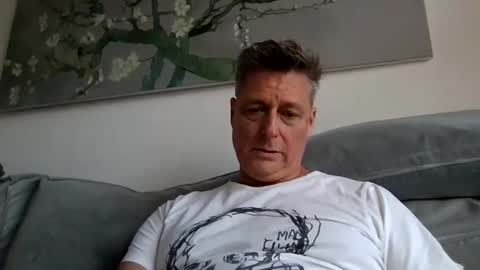 Snapshot of rudeski chatting on 12.29.24 rudeski online show from 12.29.24