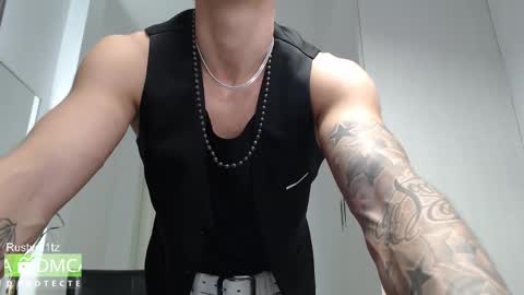 Snapshot of rustynf1tz chatting on 02.19.25 MillionDollarGuy online show from 02.19.25