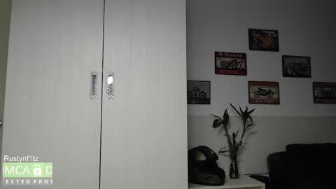 Snapshot of rustynf1tz chatting on 03.09.25 MillionDollarGuy online show from 03.09.25