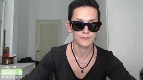 Snapshot of rustynf1tz chatting on 09.09.25 MillionDollarGuy online show from 09.09.25