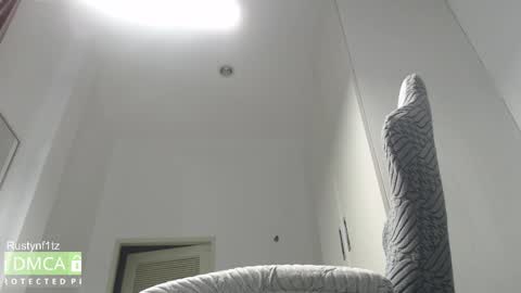 Snapshot of rustynf1tz chatting on 09.18.25 MillionDollarGuy online show from 09.18.25