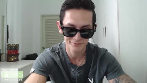 Snapshot of rustynf1tz chatting on 09.22.25 MillionDollarGuy online show from 09.22.25