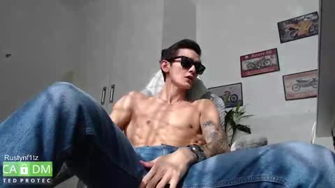 Snapshot of rustynf1tz chatting on 10.01.25 MillionDollarGuy online show from 10.01.25