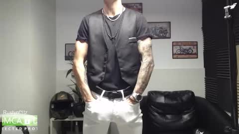 Snapshot of rustynf1tz chatting on 10.30.25 MillionDollarGuy online show from 10.30.25