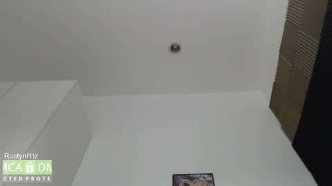 Snapshot of rustynf1tz chatting on 11.05.25 MillionDollarGuy online show from 11.05.25