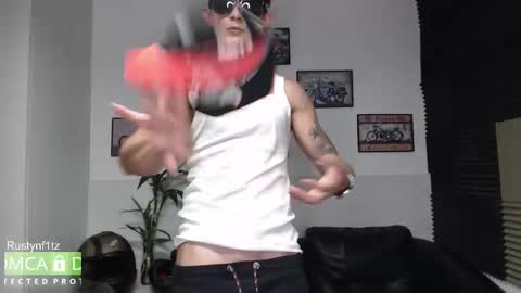 Snapshot of rustynf1tz chatting on 11.27.25 MillionDollarGuy online show from 11.27.25