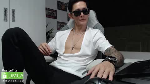 Snapshot of rustynf1tz chatting on 12.02.25 MillionDollarGuy online show from 12.02.25