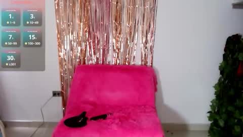 Snapshot of ruth_blue21 chatting on 11.20.25 ruth_blue21 online show from 11.20.25