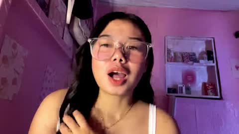 Snapshot of ruthasimkulet chatting on 08.01.26 Rose online show from 08.01.26
