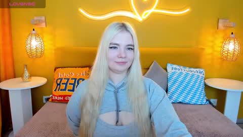 ruthbryant online show from 10.04.25