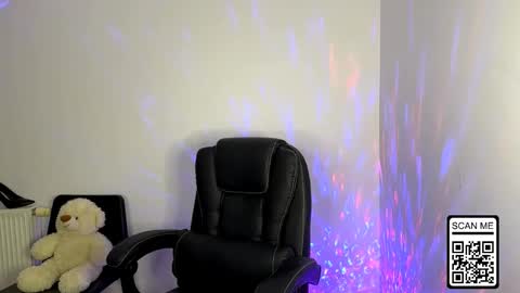 Nika online show from 11.14.25