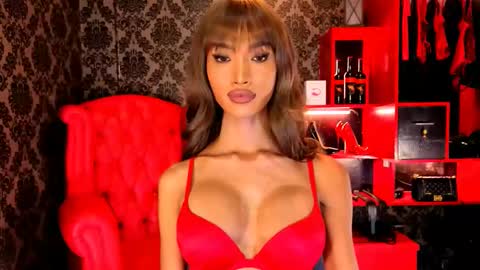 Snapshot of ruthrocero chatting on 02.10.25 Ruth Evangelista online show from 02.10.25