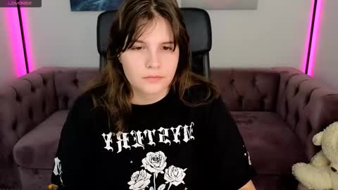 Ruyjin online show from 10.17.25