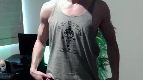 Snapshot of ryan_chatter chatting on 11.04.25 Ryan online show from 11.04.25