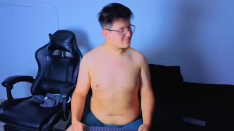 Snapshot of ryan_doretti chatting on 11.30.25 Ryan online show from 11.30.25