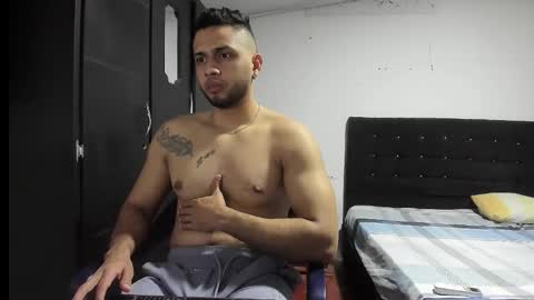 Snapshot of ryan_xc1 chatting on 12.02.25 ryan_xc1 online show from 12.02.25