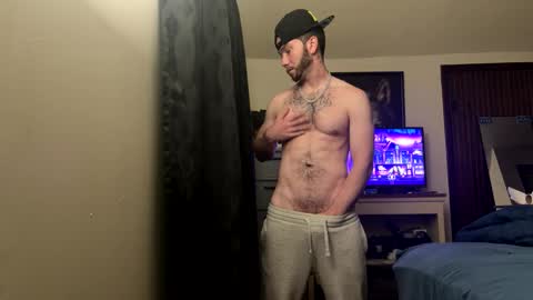 Snapshot of ryancap0195 chatting on 10.15.25 ryancap0195 online show from 10.15.25