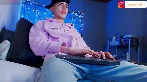 Ryannhill  online show from 01.06.26