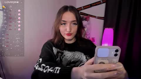 Snapshot of rydel_me chatting on 11.12.25 rydel_me online show from 11.12.25