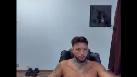 Snapshot of s1nmaster chatting on 09.18.25 s1nmaster online show from 09.18.25