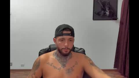 Snapshot of s1nmaster chatting on 09.19.25 s1nmaster online show from 09.19.25