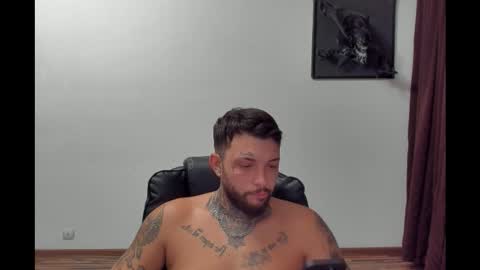 Snapshot of s1nmaster chatting on 09.23.25 s1nmaster online show from 09.23.25