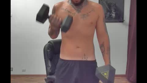 Snapshot of s1nmaster chatting on 09.24.25 s1nmaster online show from 09.24.25