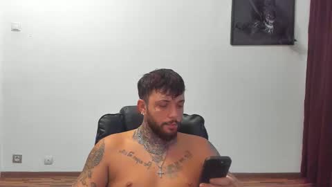 Snapshot of s1nmaster chatting on 10.02.25 s1nmaster online show from 10.02.25