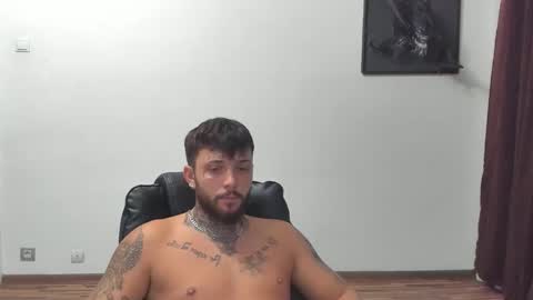 Snapshot of s1nmaster chatting on 10.03.25 s1nmaster online show from 10.03.25