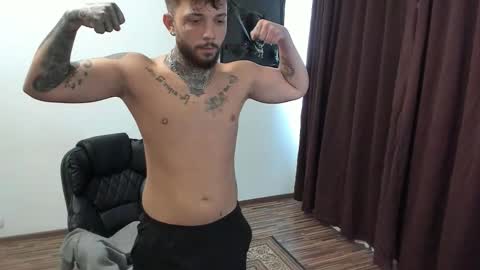 Snapshot of s1nmaster chatting on 10.11.25 s1nmaster online show from 10.11.25