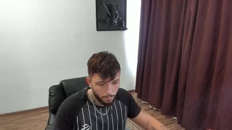 Snapshot of s1nmaster chatting on 10.15.25 s1nmaster online show from 10.15.25