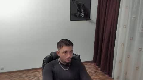 Snapshot of s1nmaster chatting on 10.17.25 s1nmaster online show from 10.17.25