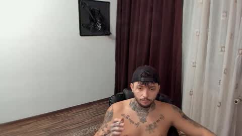 Snapshot of s1nmaster chatting on 10.30.25 s1nmaster online show from 10.30.25